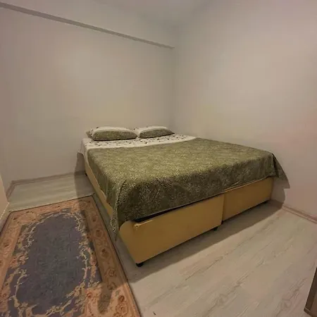 2+1 Garden Floor In Besiktas Διαμέρισμα *